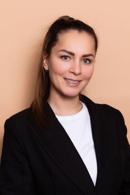 Попова Анна Вадимовна